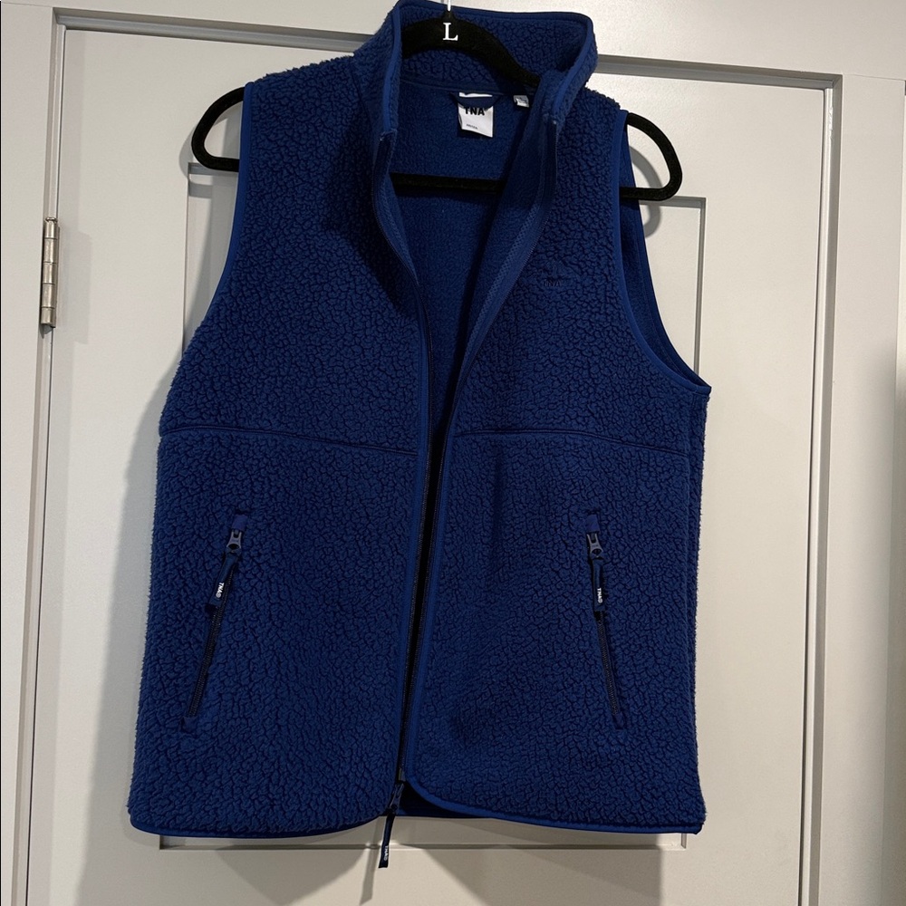 Aritzia TNA Polartec Vest